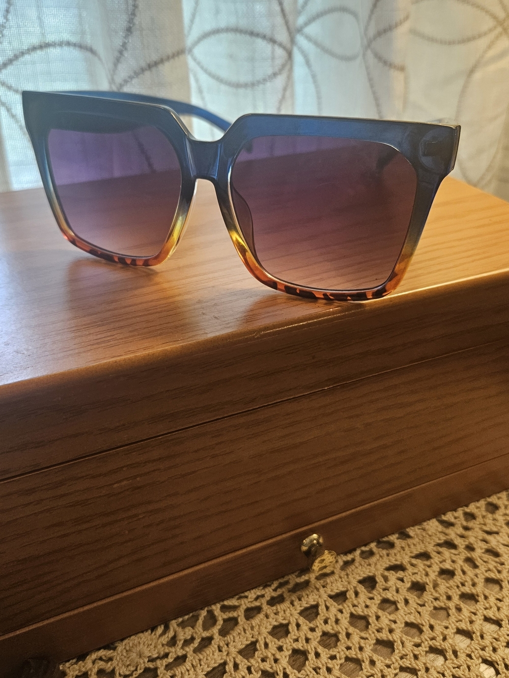 Women's Oversized Gradient Lens Sunglasses - Blue to Tortoise